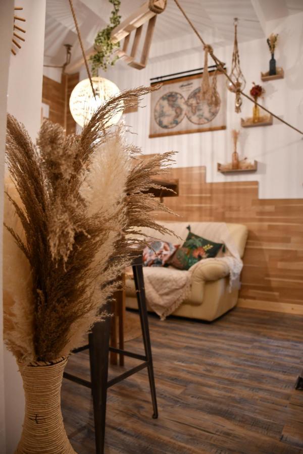Le Cabanon H24,Atypique,Cosy,Port,Plage,Wifi,Netflix La Seyne-sur-Mer Bagian luar foto